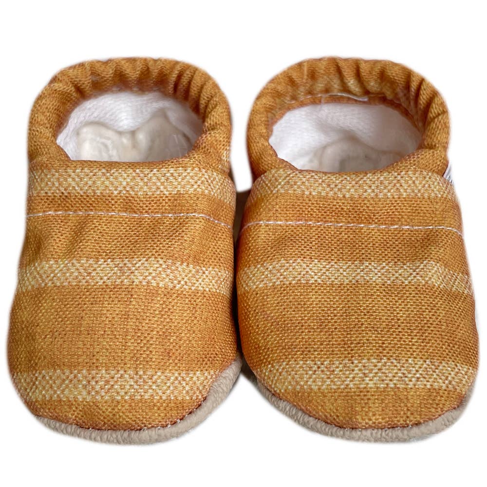 August Clamfeet