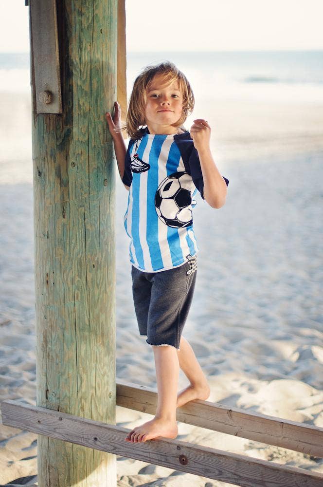 Soccer Raglan Bodysuit: 6M