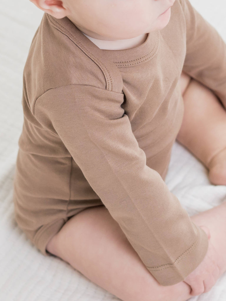 Organic Baby Long Sleeve Classic Bodysuit - Truffle: 3-6M