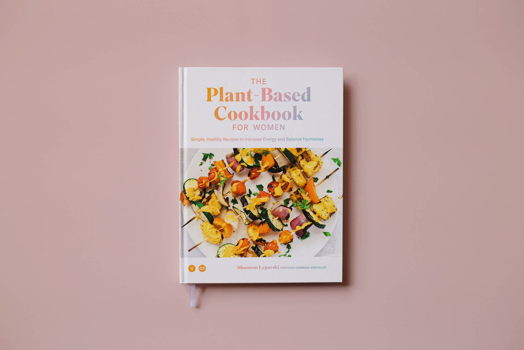 The Plant-Based Cookbook for Women (Gifts for Women)