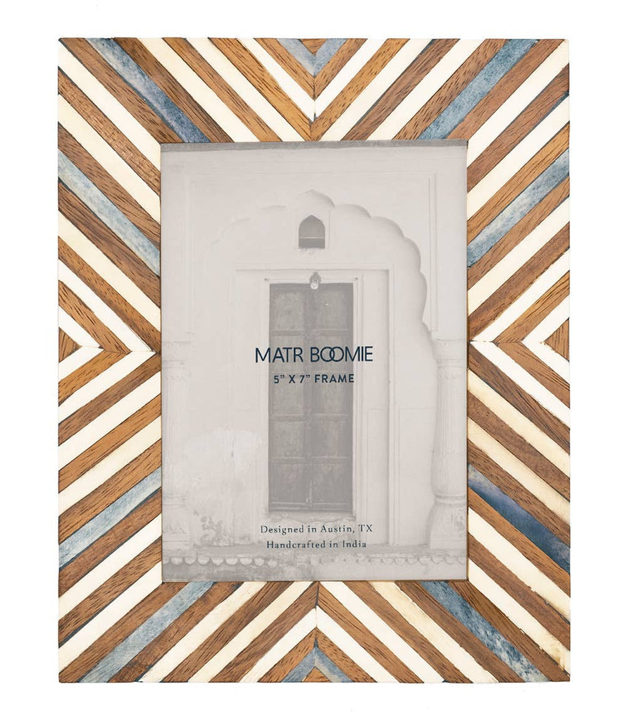 Banka Mundi 5x7 Brown White Picture Frame - Carved Bone Wood