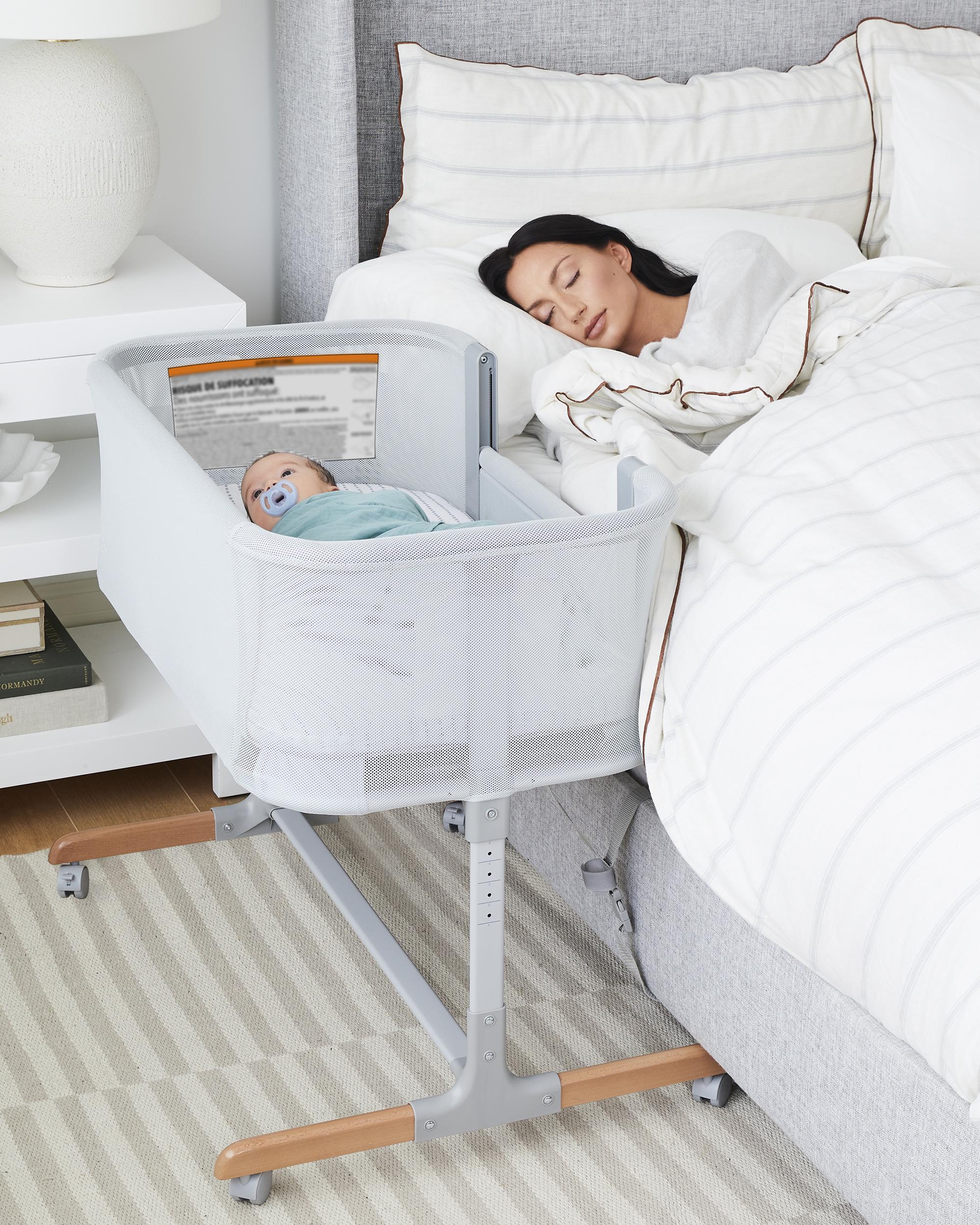 Cozy Up 2 In 1 Bedside Sleeper Bassinet