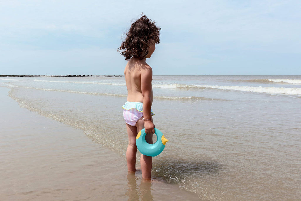 Quut Cana Small - Playful Watering Can. Beach and Sand Toy.: Banana Blue