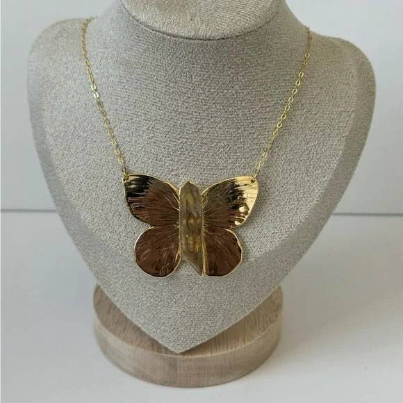 Artiste Necklace - Butterfly