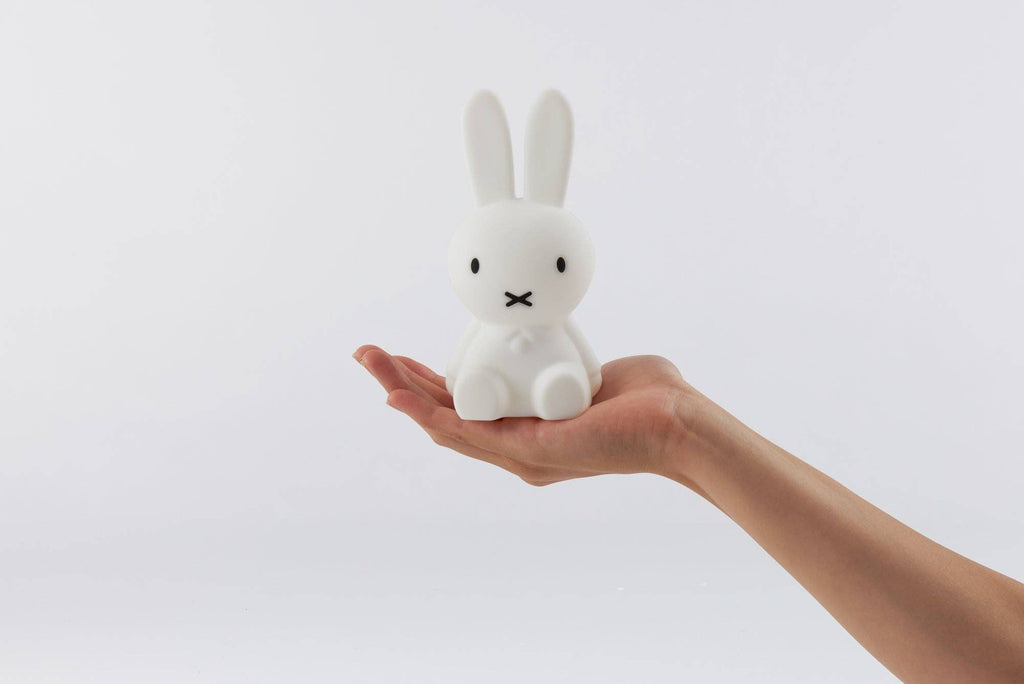 Miffy: First Light (M)