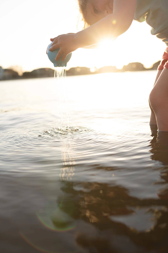 Plui Rainball Water Toy by MOLUK - Blue