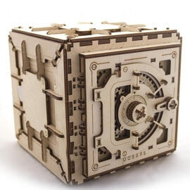 Safe mechanical model kit and puzzle box