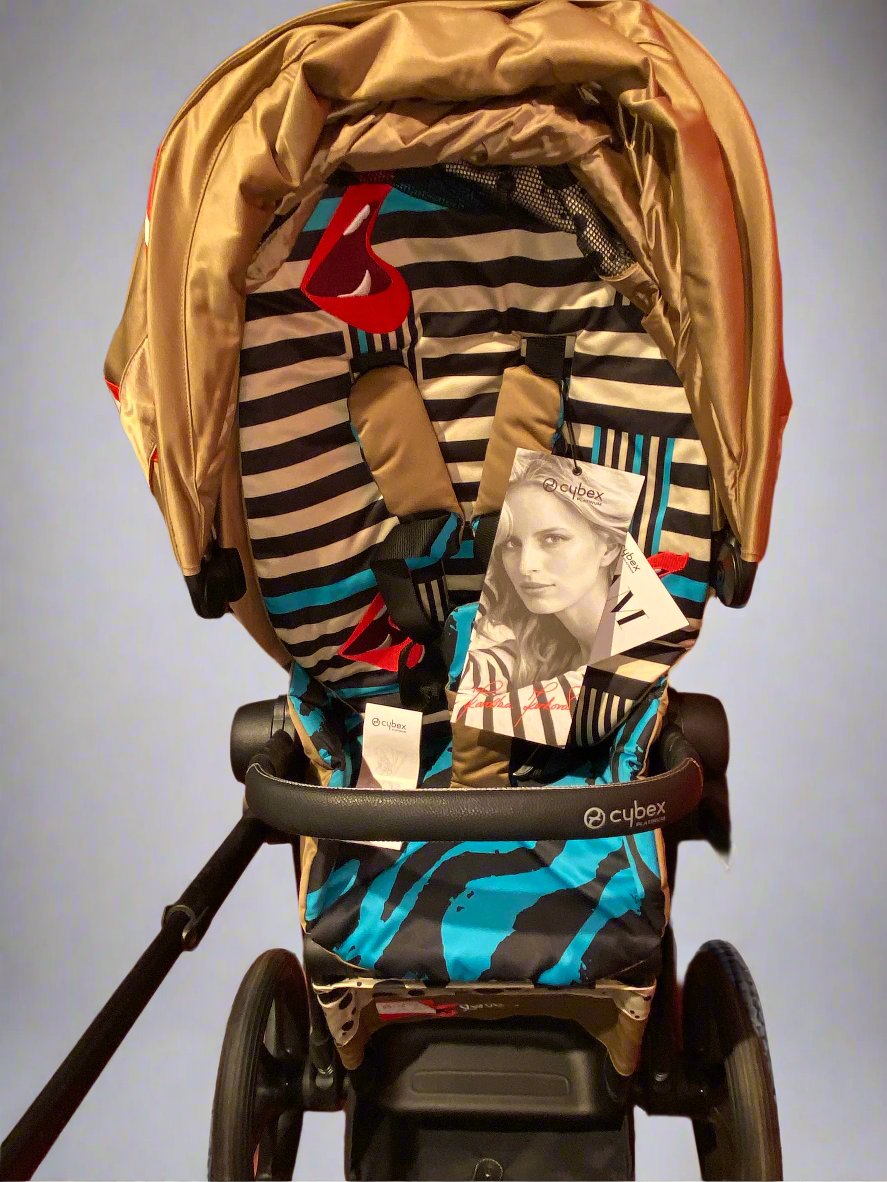 SF Floor Model Sale Cybex Platinum Priam 3 Complete with Karolina Kurk